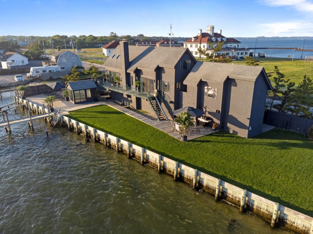44 Lighthouse-70